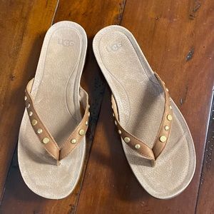 NEW Ugg Thong Sandals
